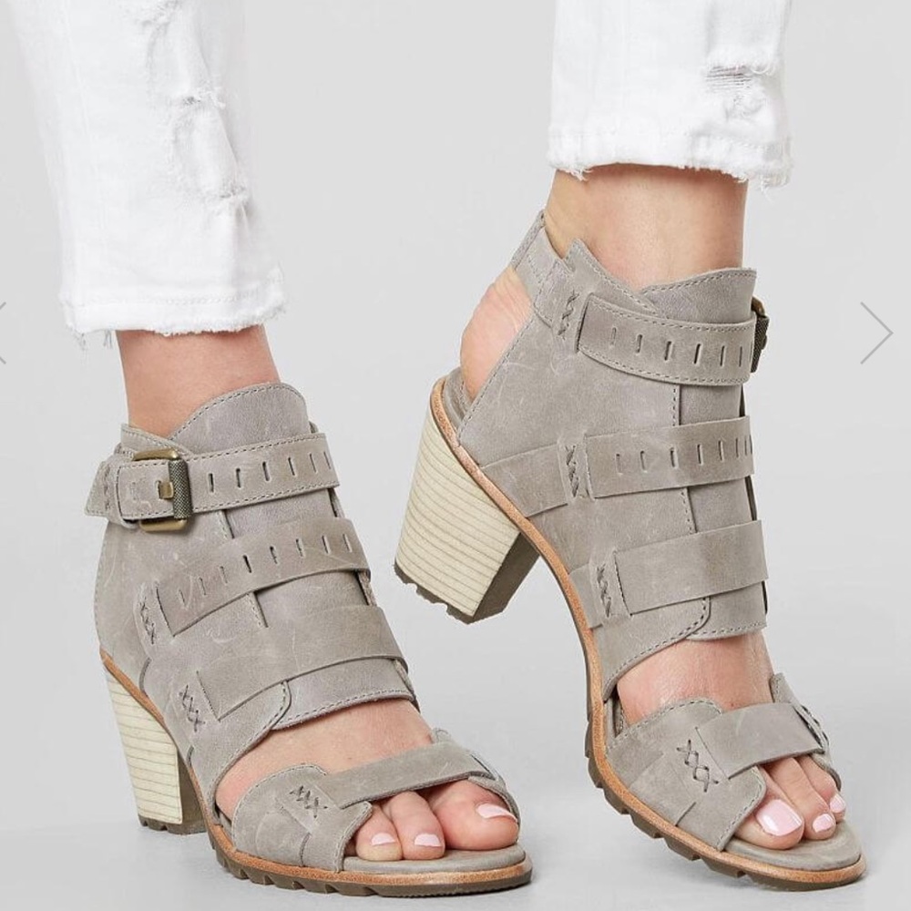 Sorel Nadia Buckle Heeled Leather Sandal